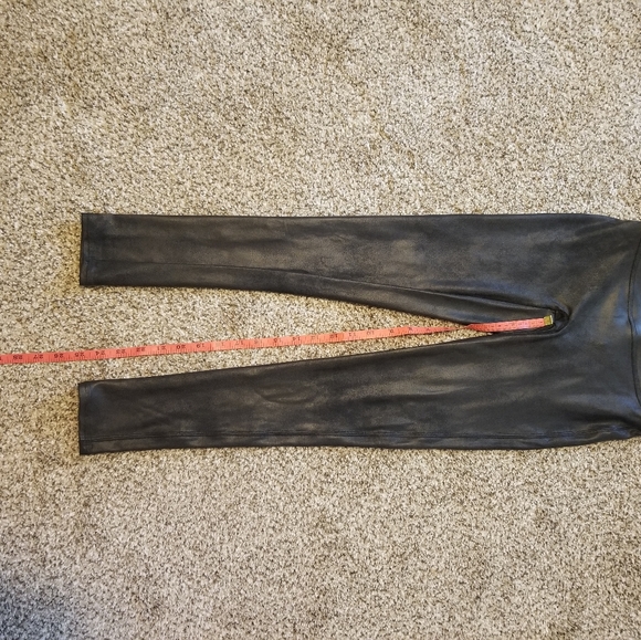 Spanx Black Faux Leather Leggings Sz S Petite - Picture 4 of 6